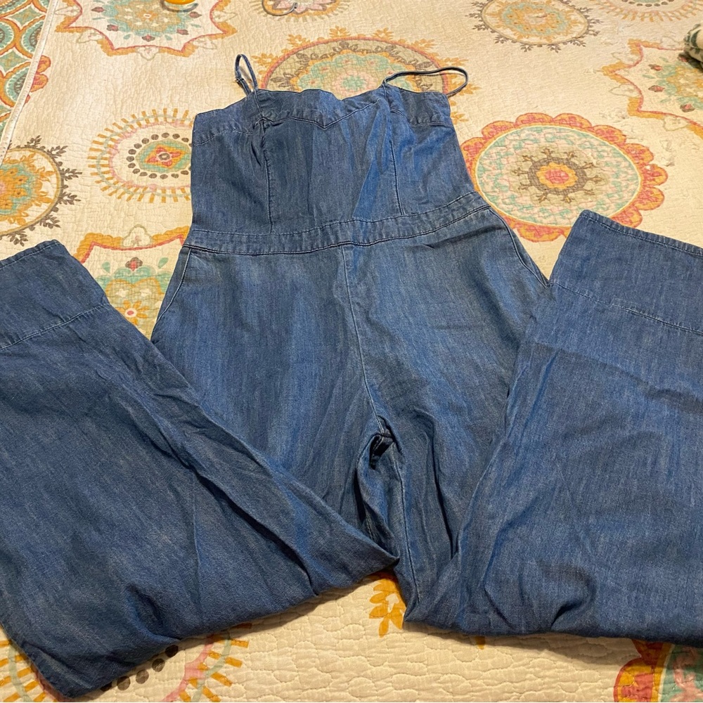 Abercrombie & Fitch Lightweight Denim Jumpsuit/Pantsuit Back Tie Size 0